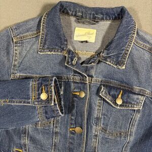 Universal Thread Jean Denim Freeborn Jacket M Blue‎ Faded Wash Cotton Stretch